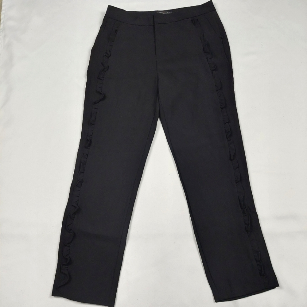 ROMEO + JULIET COUTURE BLACK DRESS PANTS WITH RUFFLE SIZE MEDIUM